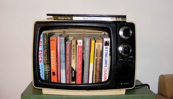 Consejos de ahorro diario: vea la televisión con menos frecuencia.