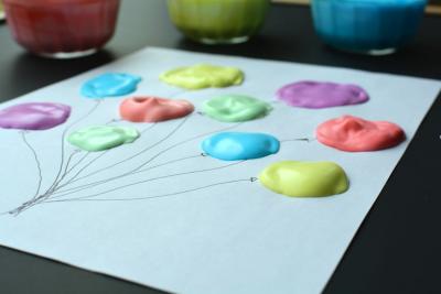 como hacer globos con pintura de espuma