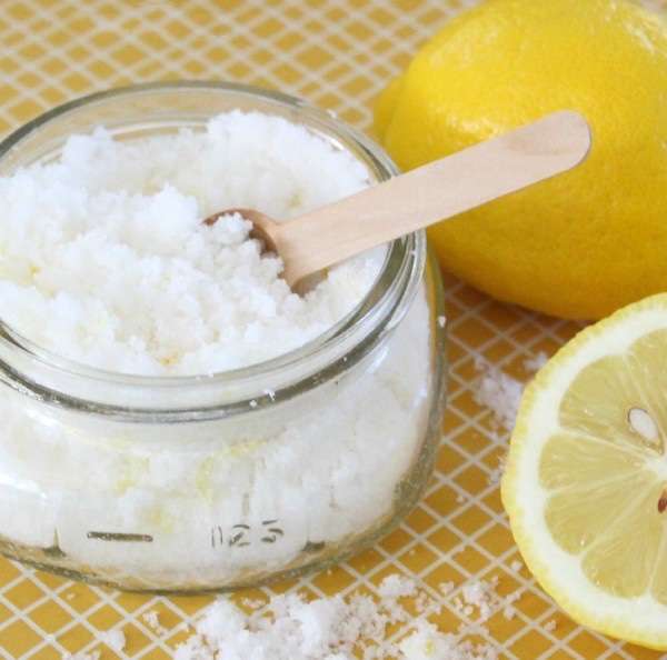 exfoliante facial de limón y sal