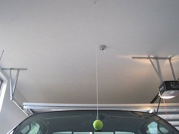 ¿Cómo aparcar en un garaje estrecho?