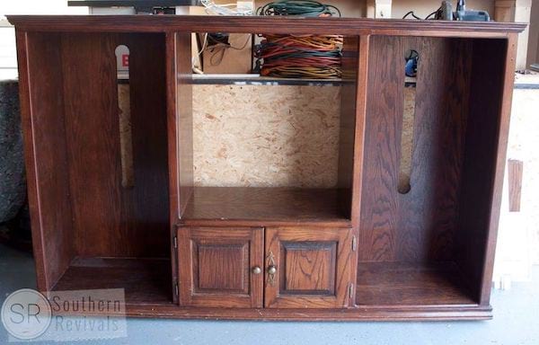 خزانة مطبخ خشبية