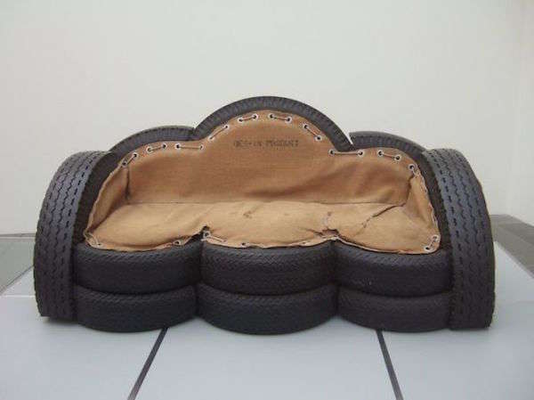 Neumáticos reutilizados para hacer un sofá