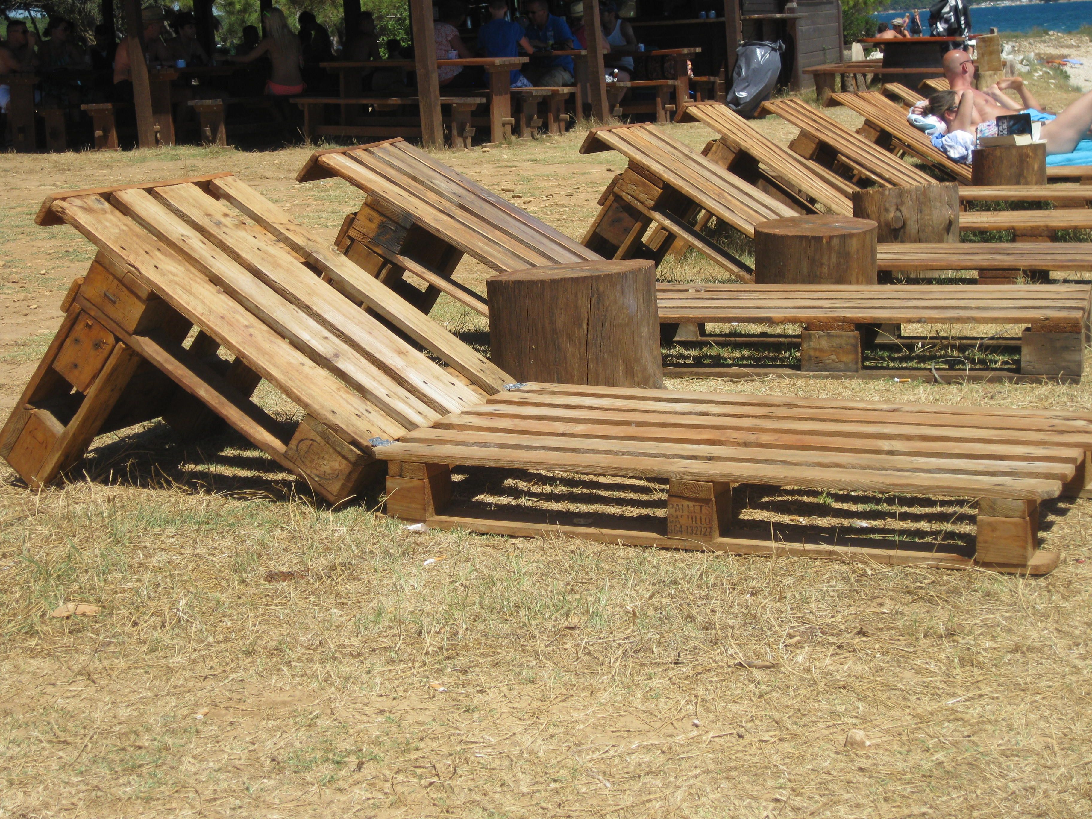 24 Verbazingwekkende toepassingen van oude houten pallets.
