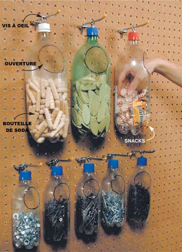 Botellas de plástico para guardar tornillos y clavos.