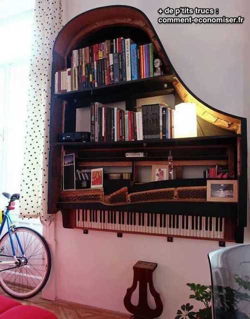 Un piano reciclado en estanterías.