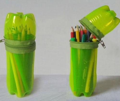 estuche para lápices fabricado en botella de plástico verde
