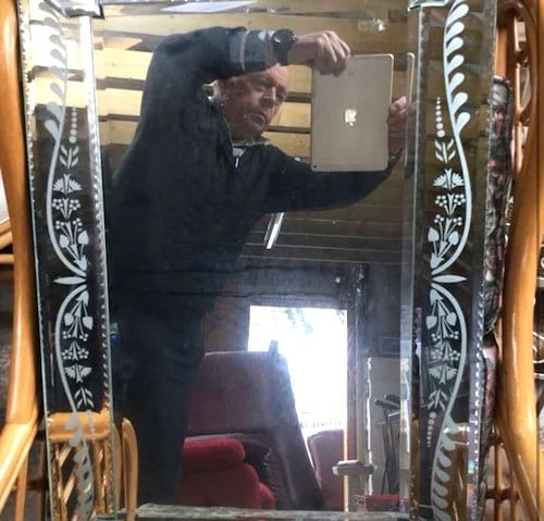 صورة لبيع المرآة