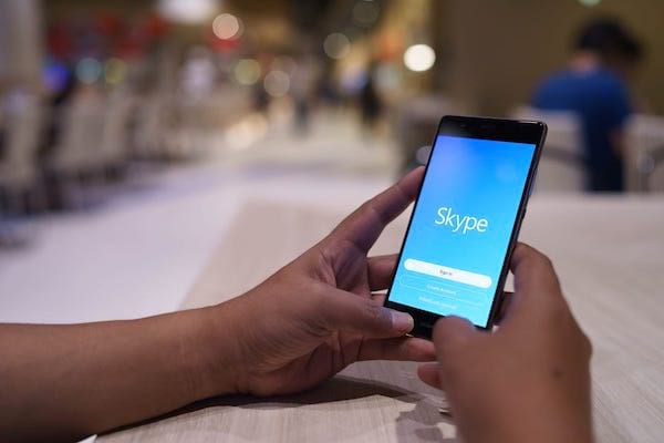 Skype per trucar gratuïtament a qualsevol part del món amb un iPhone o Android