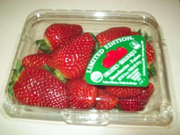 Cómo reutilizar bandejas de plástico para fresas