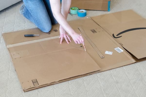 tutorial per fer una cabana amb caixes de cartró