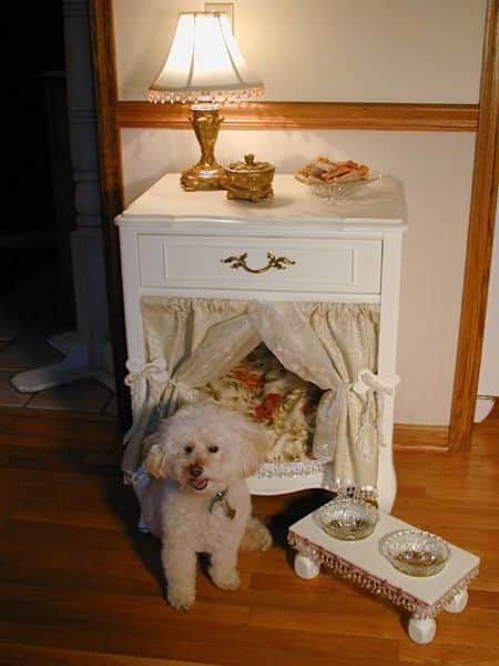 Projecte decoratiu: transformar una taula auxiliar en una cistella per a gossos