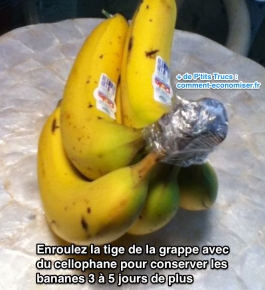 Envuelva el tallo del racimo con celofán para mantener los plátanos de 3 a 5 días más