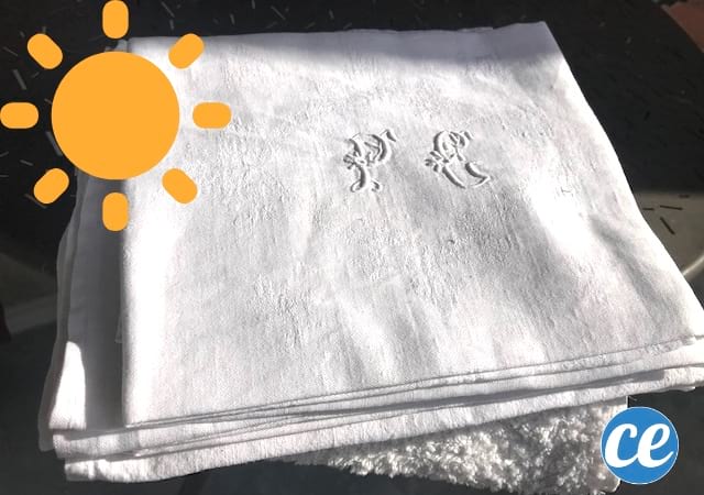 مغسلة بيضاء في الشمس بحيث يمكن غسلها بسرعة وسهولة
