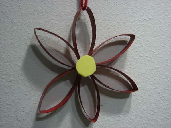 flor de paper de cartró de bricolatge fàcil