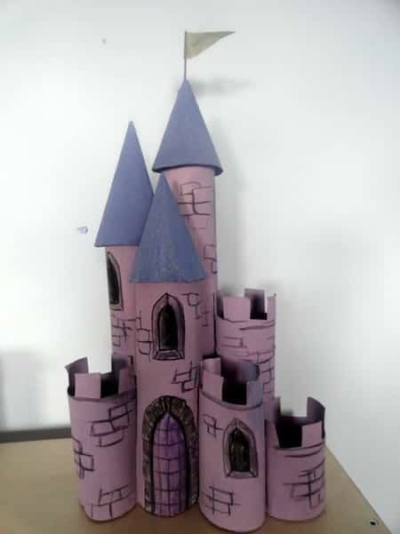 بچوں کے لیے DIY قلعہ کی عمارت