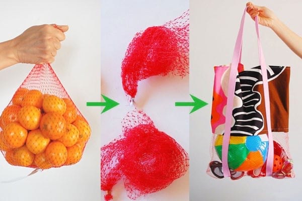 red de frutas transformada en bolsa de playa