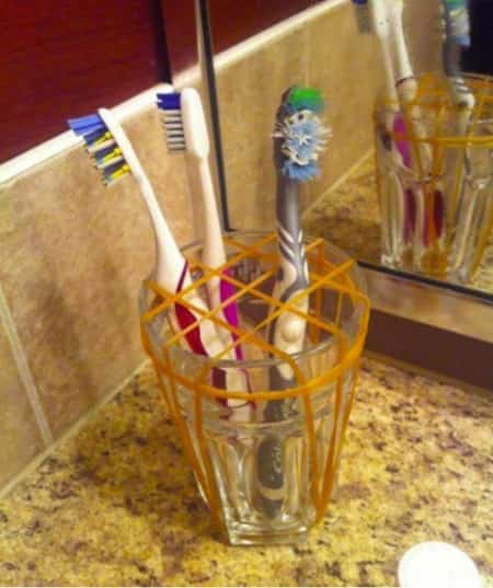 compartimento de cristal de dientes hecho en casa