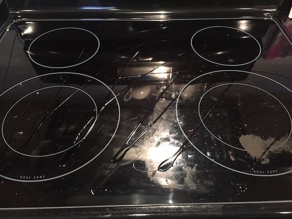 washing up liquid is put on the hob for easy cleaning