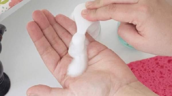 Cómo hacer un jabón casero con espuma