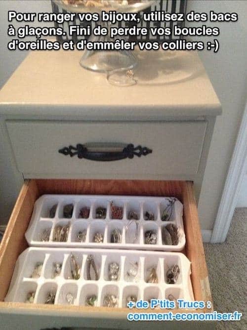 Un gran consejo de almacenamiento es usar bandejas de cubitos de hielo para guardar joyas.