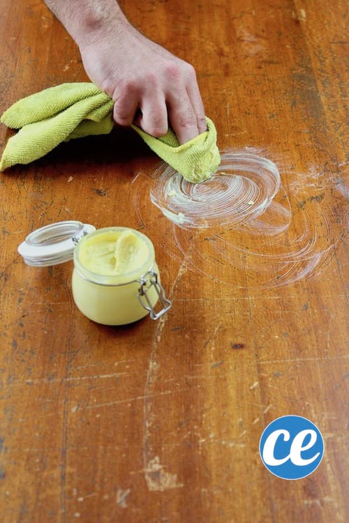How to apply homemade wood wax on a wooden table?
