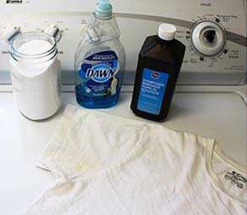 Ingredientes: bicarbonato, líquido para lavar platos y peróxido de hidrógeno.