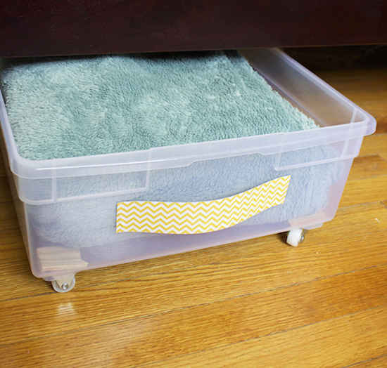 ¿Cómo optimizar el espacio debajo de tu cama?