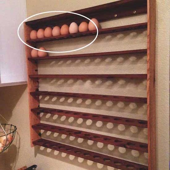 Un estante para huevos