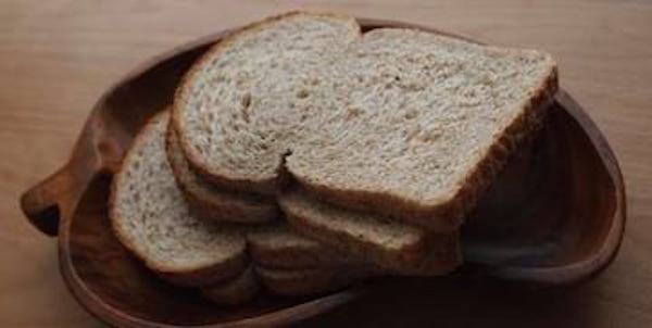 هل تعلم أن الخبز الصناعي يمكن أن يستخدم برومات البوتاسيوم؟
