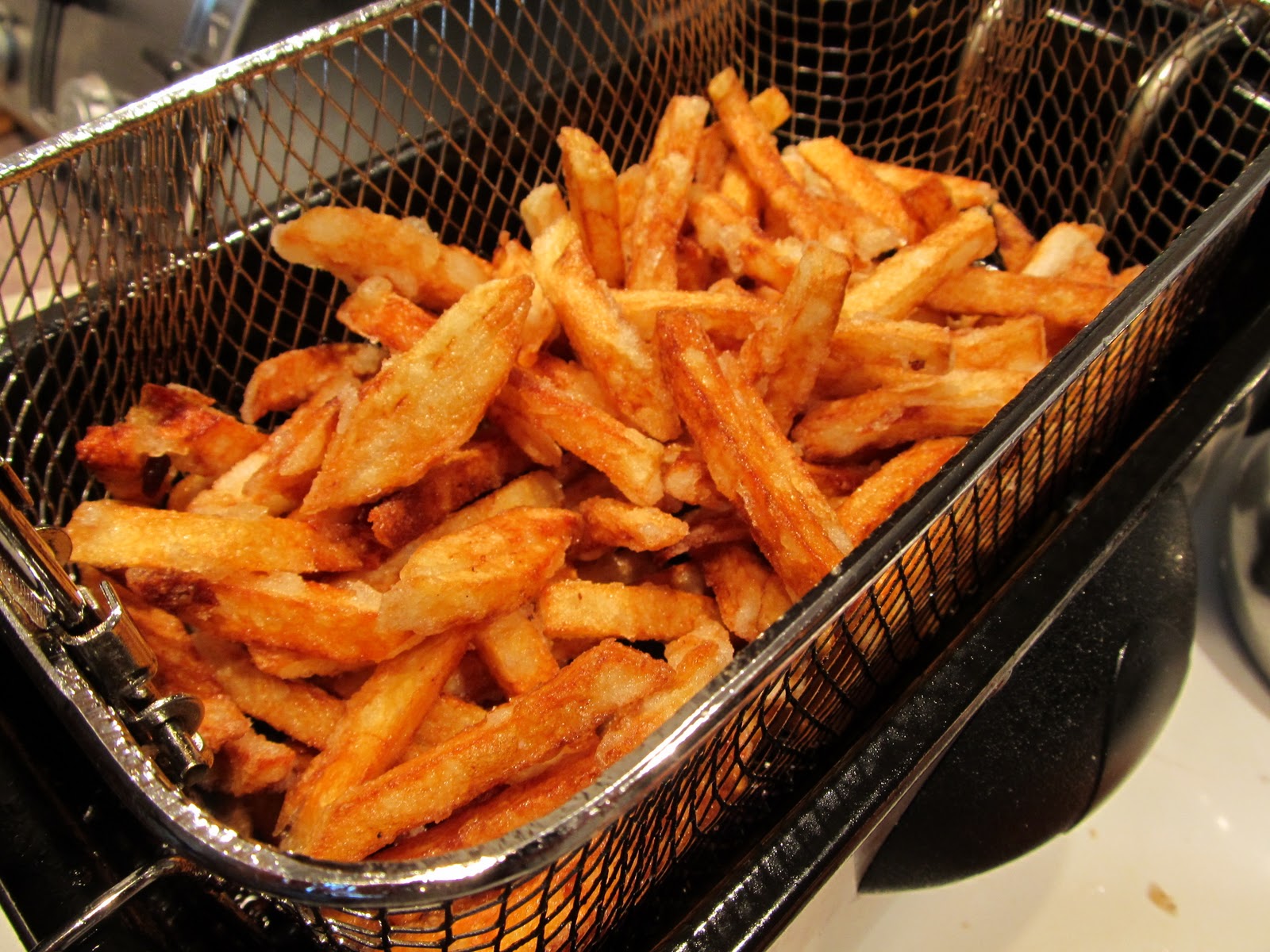 ¿Cómo hacer patatas fritas crujientes? El secreto finalmente revelado.
