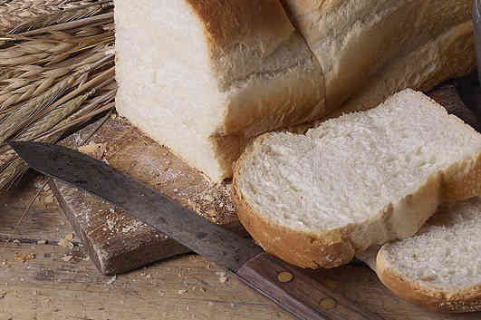 الطعام لتجنب الخبز الأبيض
