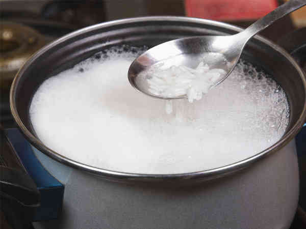 aigua de cocció de l'arròs per evitar els vòmits