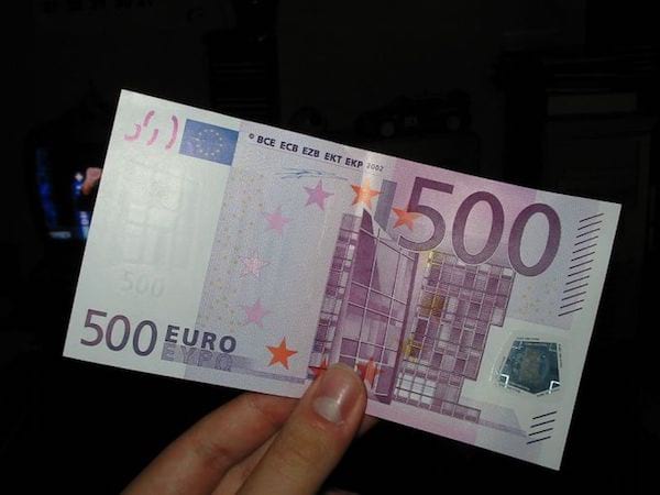 Billete de mano de 500 euros