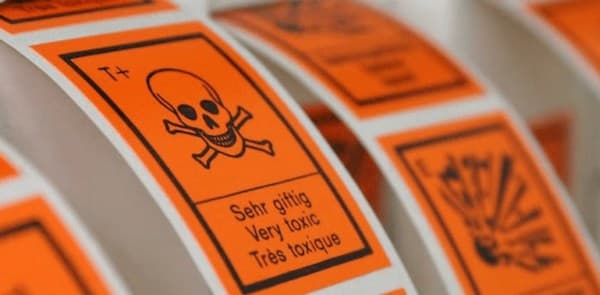 Quins són els perills per a la salut i el medi ambient de la DEA i altres substàncies tòxiques en els productes cosmètics?