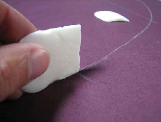 marcar la tela para coser con jabón