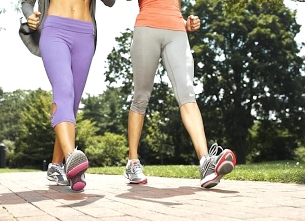 היתרונות של הליכה אקטיבית לגוף ולרגליים