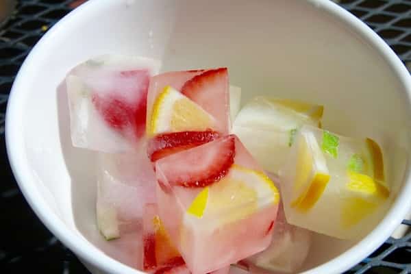 cubo de fruta helado casero