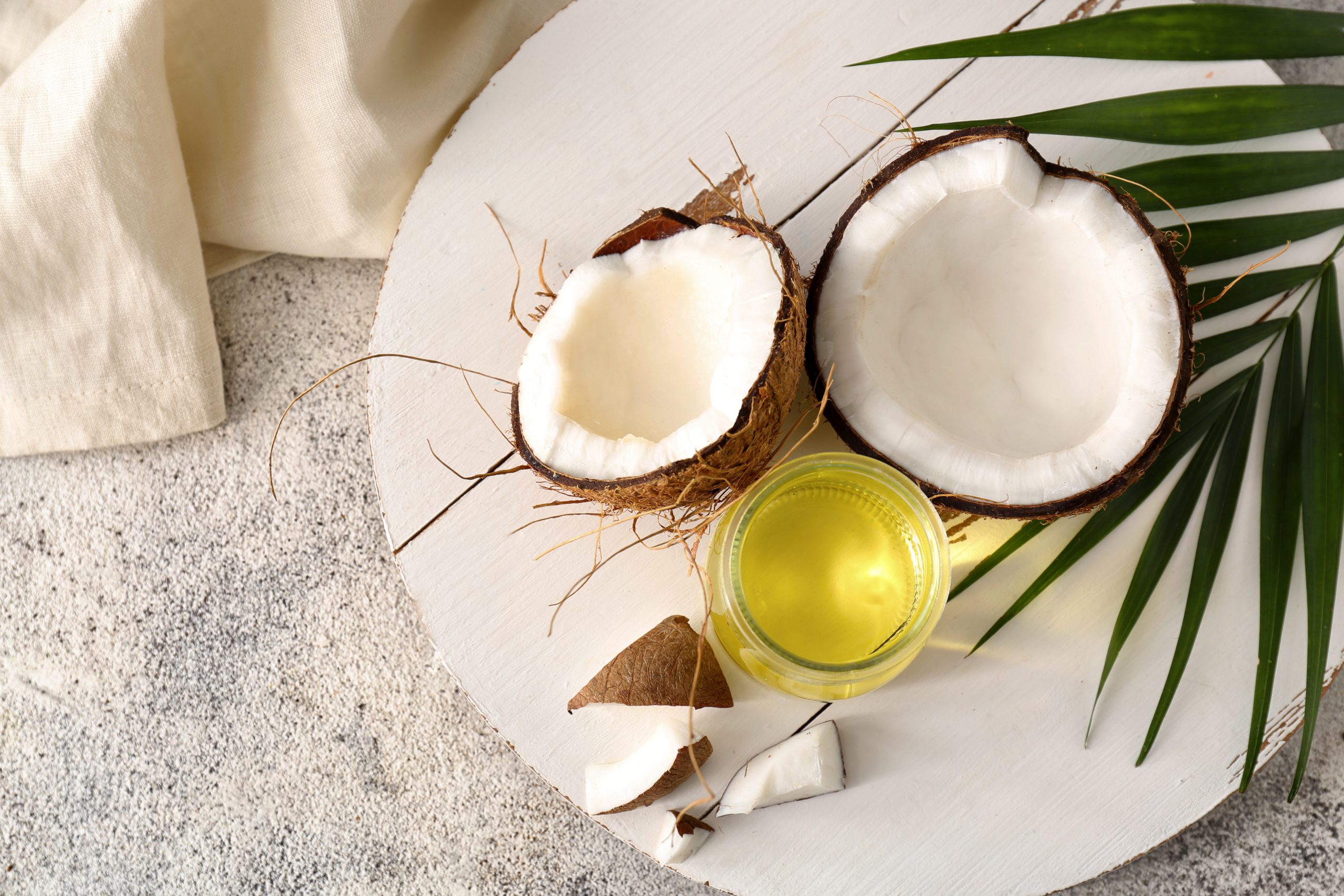 10 increíbles beneficios del aceite de coco para el cabello y la piel.
