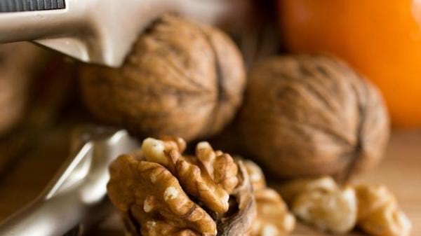 Comer frutos secos es muy beneficioso para la salud del cerebro.