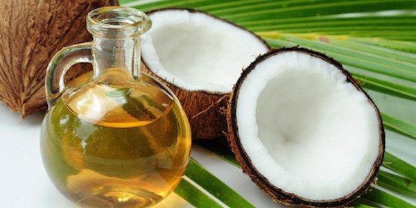 ¿Cómo tratar una infección de oído con aceite de coco?