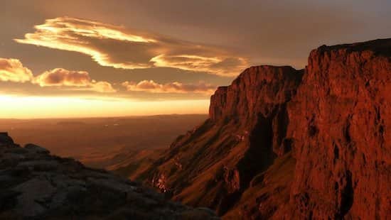 Drakensbergi massiiv, üks legendaarsemaid matku maailmas.
