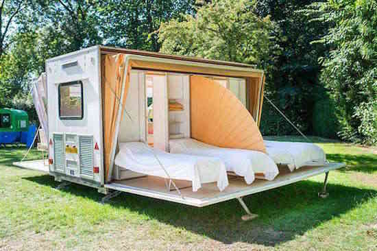 Caravana plegable amb separadors d'habitacions