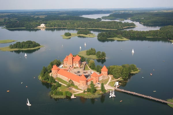 Lituania para vacaciones baratas en el lago