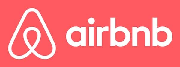 Un gran consejo para ahorrar dinero durante las vacaciones es utilizar los listados de Airbnb.