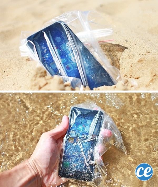 ضع الهاتف الذكي في كيس بلاستيكي محكم الغلق لحمايته من الماء والرمل